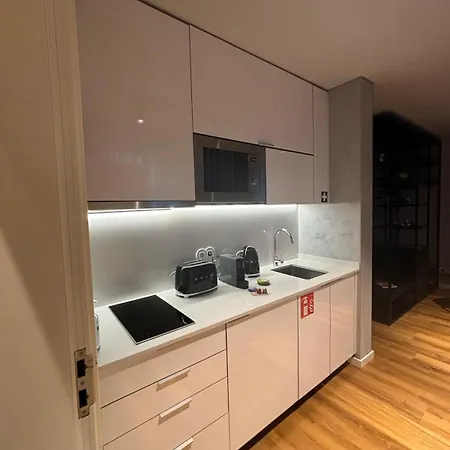 דירה Teatro אבאירו